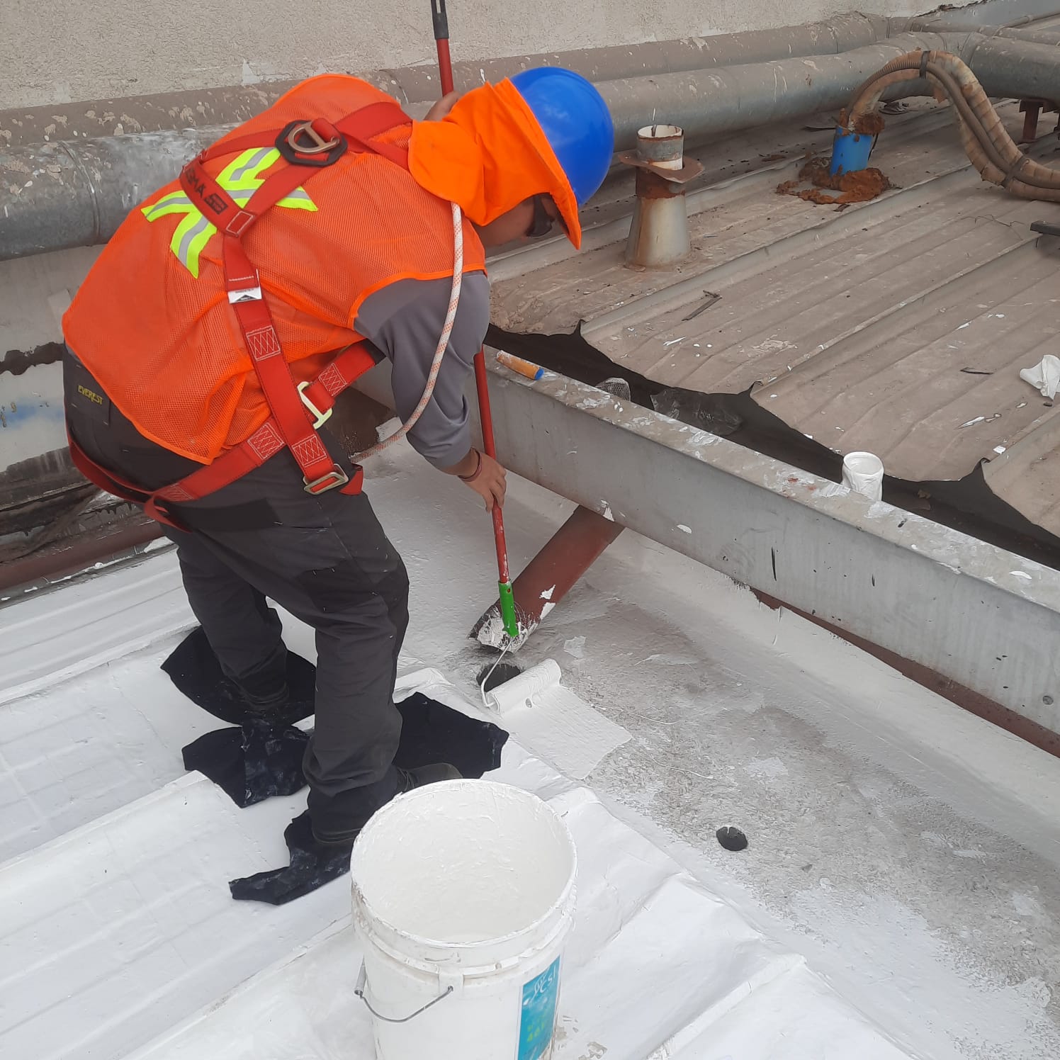 sellado techumbre con capas de 2,5 a 3,5mm